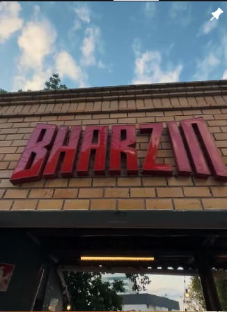 Fachada de tijolos do Bharzin